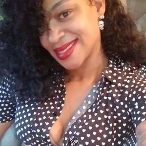 Meet your Posher, Ticha